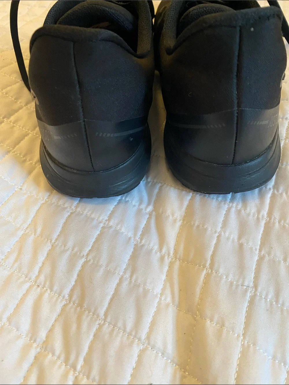 Nike Men’s Black Low-Profile Athletic Shoes